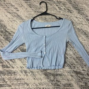 baby blue crop top